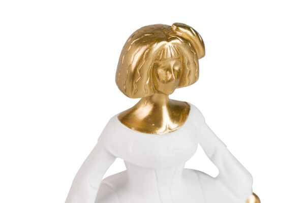 MENINA BLANCA DORADA 15X13X20 CM