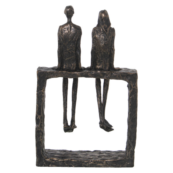 FIGURA RES PAREJA SENTADA DOR 17X10X27CM